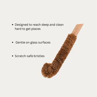 Bottle cleaning brush with natural coconut bristles, gentle on glass surfaces and designed for hard-to-reach areas.